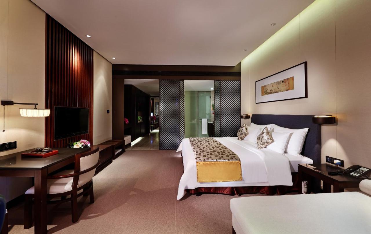 Shenzhen Castle Hotel Exterior photo