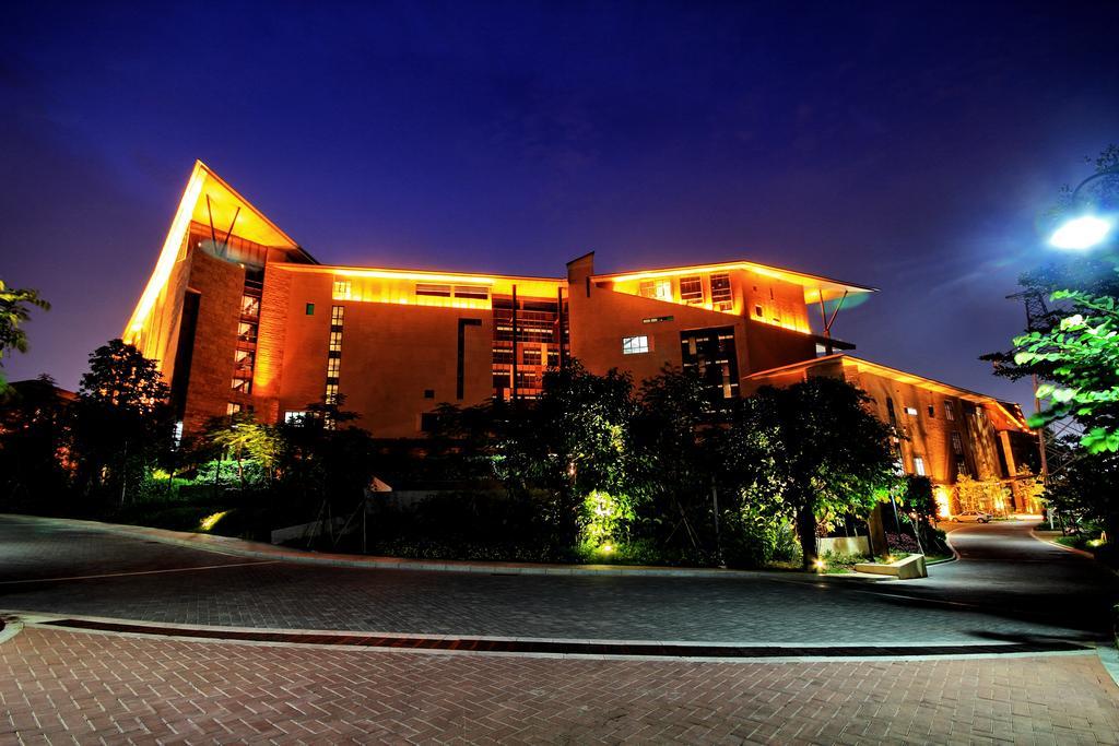 Shenzhen Castle Hotel Exterior photo